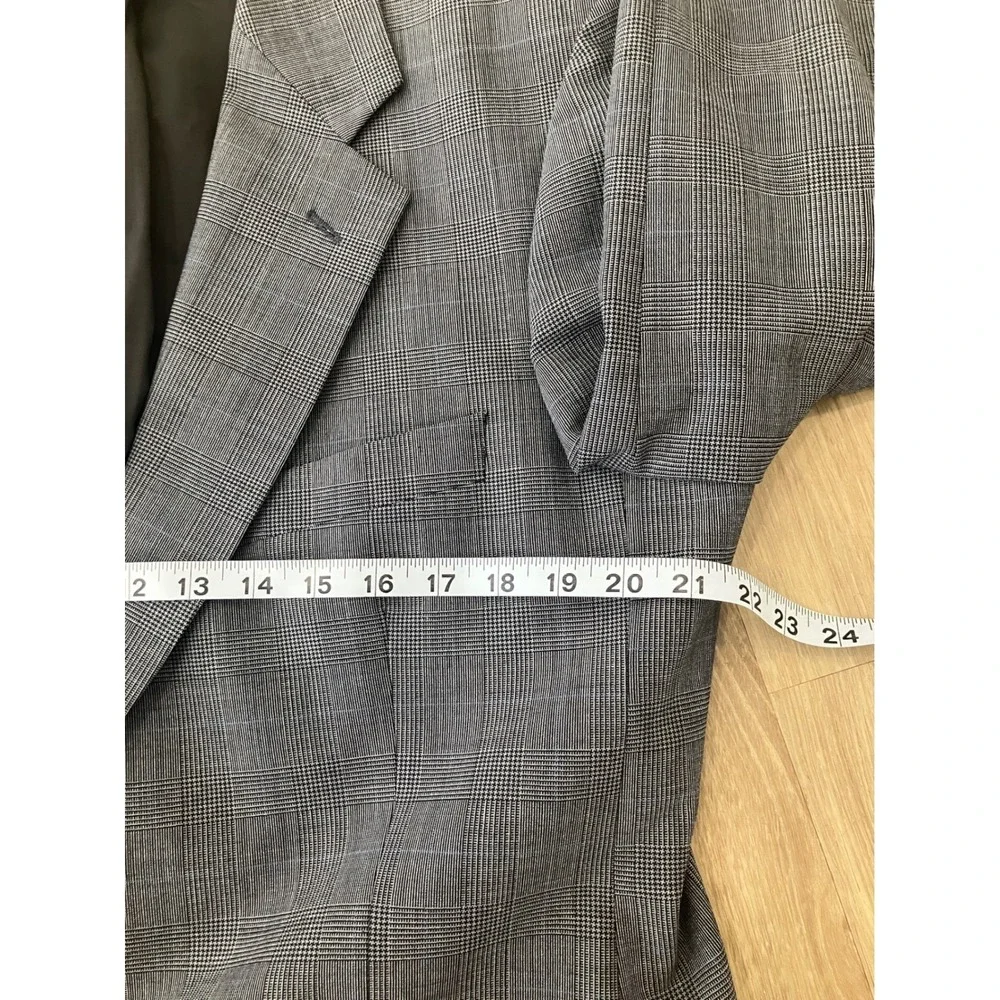 Brooks Brothers Mens Grey Plaid Wool Blend Blazer Jacket Two Button Size 42R